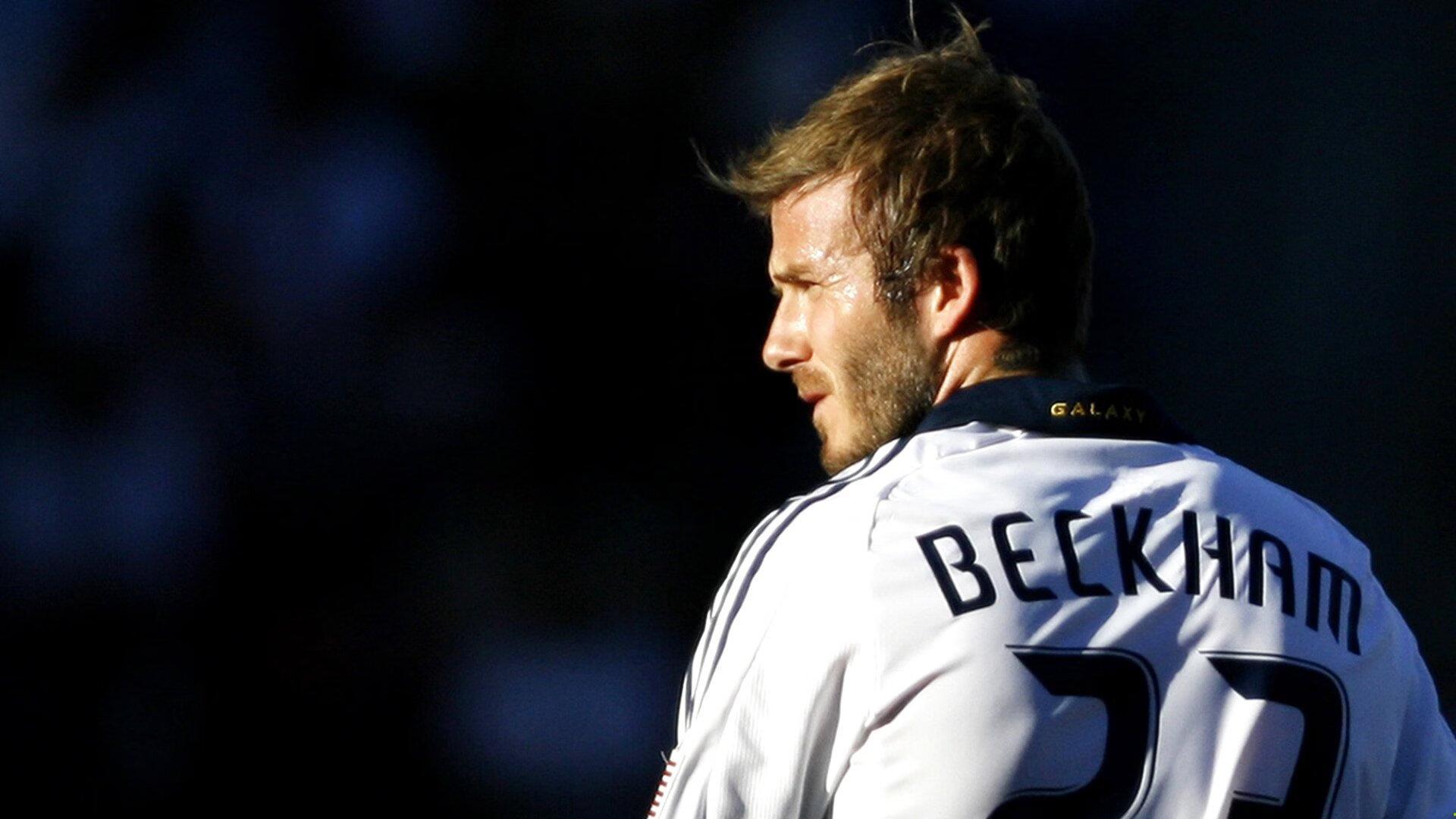 哈兰德梅开二度助曼城大胜 英超金靴之争再起波澜